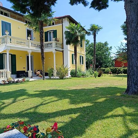 B&B Villa Preziosa Lago Maggiore Lesa Eksteriør billede