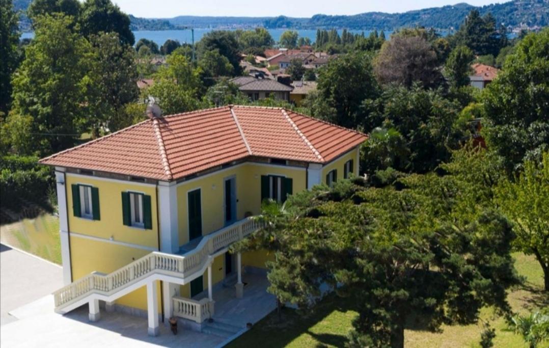 B&B Villa Preziosa Lago Maggiore Lesa Eksteriør billede