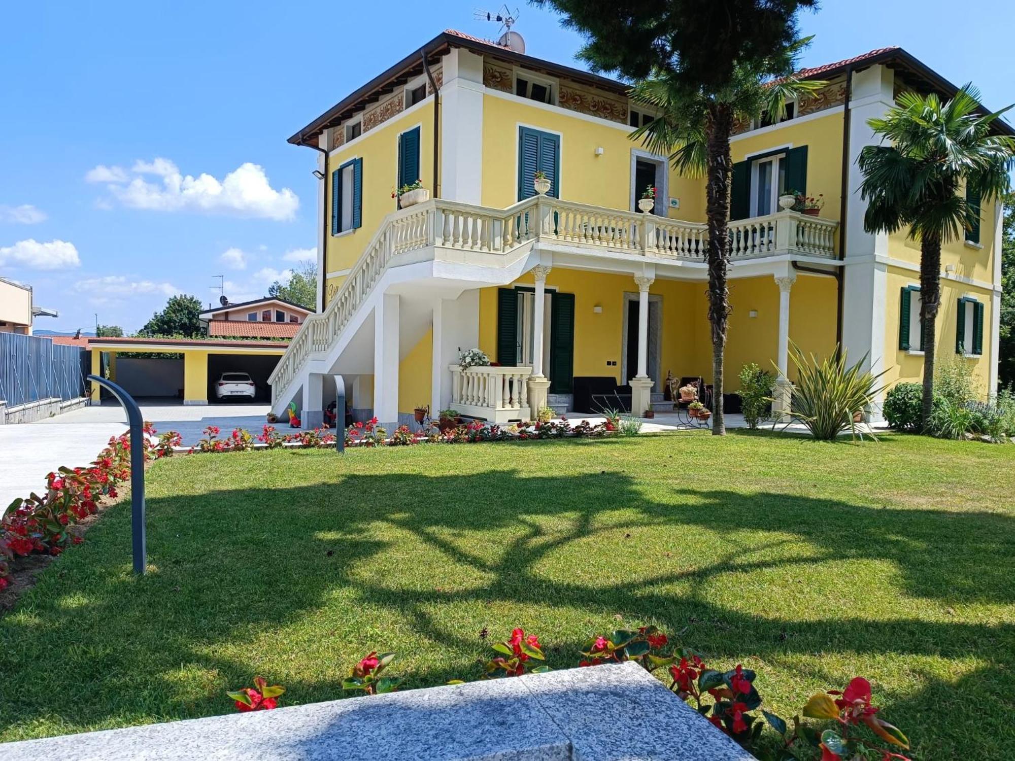 B&B Villa Preziosa Lago Maggiore Lesa Eksteriør billede