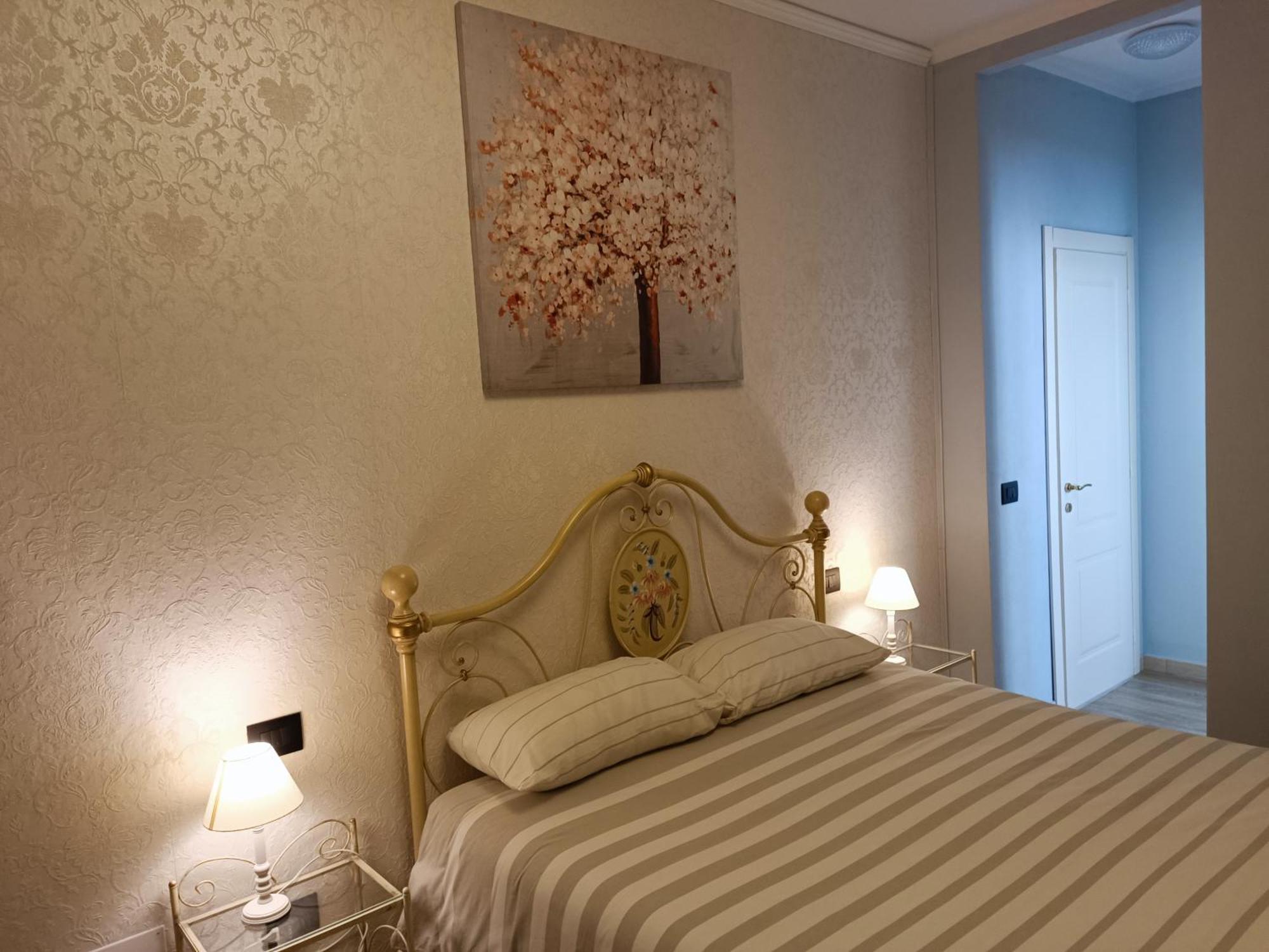 B&B Villa Preziosa Lago Maggiore Lesa Eksteriør billede